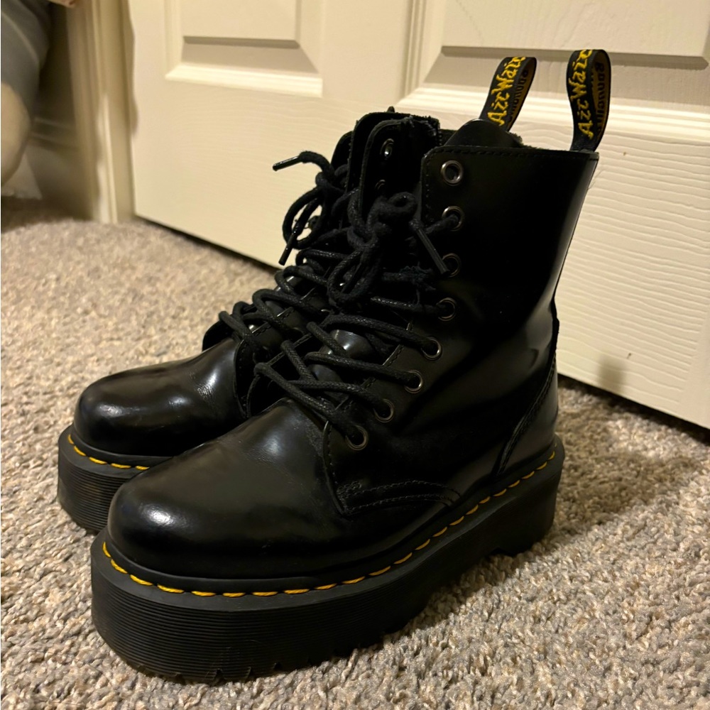 Dr. Martens Doc Martens JADON BOOT SMOOTH LEATHER PLATFORMS, size 5 womens
